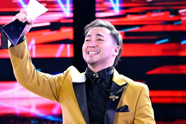‘Voice’ champion pursued dentistry before singing. Would he go back after his win?